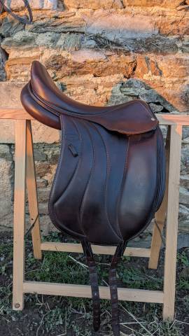 Sella da dressage Devoucoux  18" - 2015