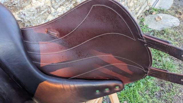 Sella da dressage Devoucoux  18" - 2015