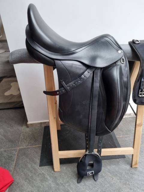 Sella da dressage Equipe  17" - 2018