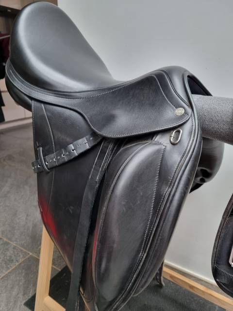 Sella da dressage Equipe  17" - 2018