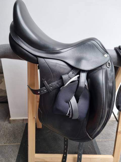 Sella da dressage Equipe  17" - 2018