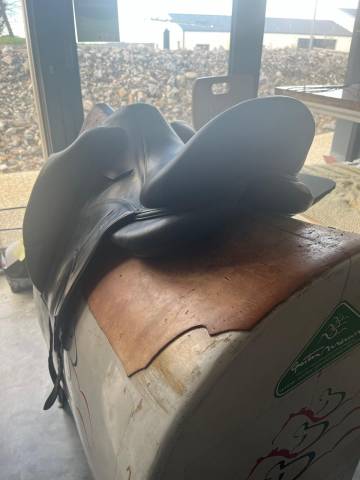 Sella da dressage Devoucoux  17.5" - 2022