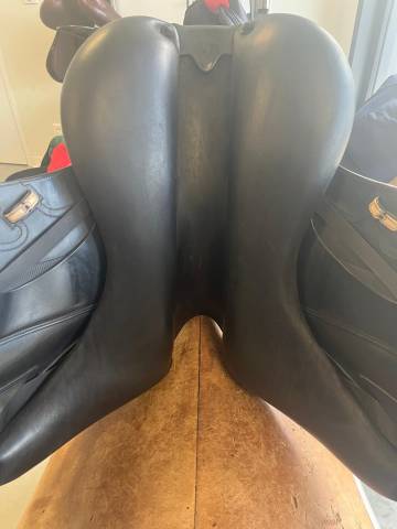 Sella da dressage CWD  18.5" - 2023