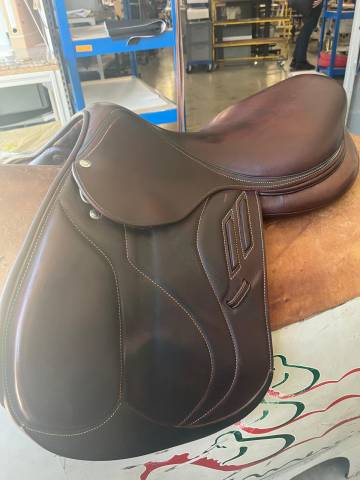 Sella da salto ostacoli Devoucoux  17.5" - 2016