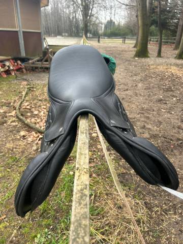 Sella da salto Nera Ucha Pampa Pro