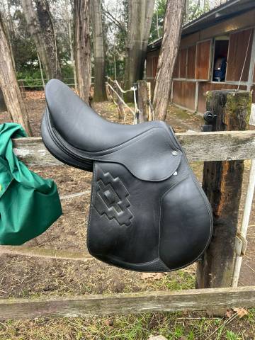 Sella da salto Nera Ucha Pampa Pro