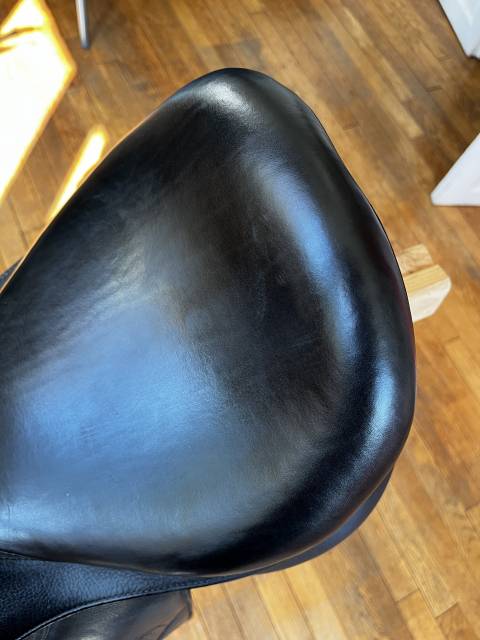 Sella da dressage Forestier  17.5" - 2023