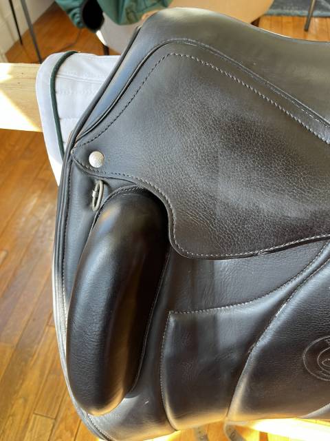 Sella da dressage Forestier  17.5" - 2023