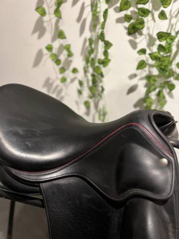 Sella da dressage Childeric  17.5" - 2020