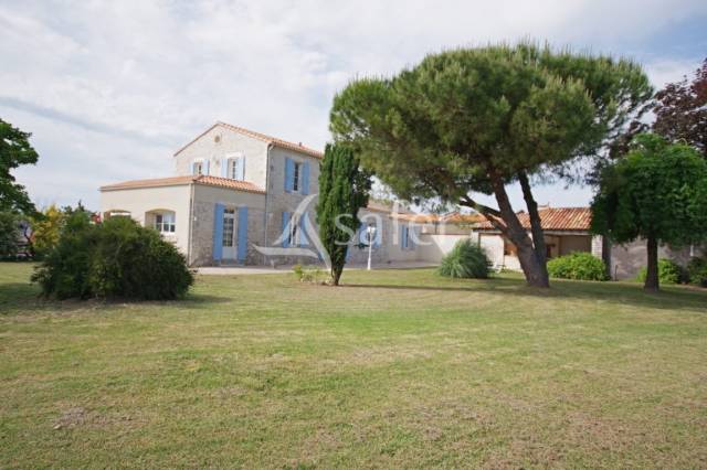 Azienda agricola In vendita Charente-Maritime