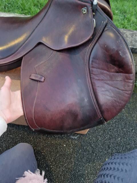 Sella da salto ostacoli Tattini  17.5" - 2020