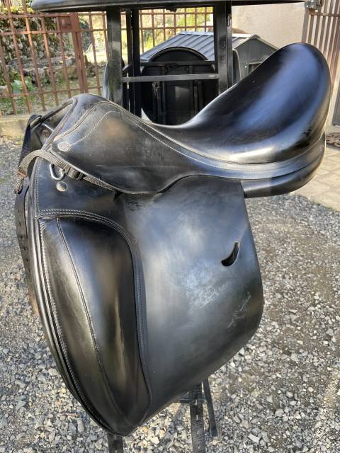 Sella da dressage Equipe EQUIPE mod&egrave;le Emporio 17.5" - 2021