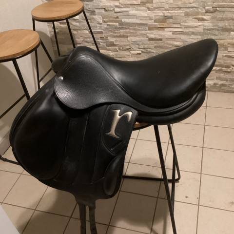 Sella mista Rebelle  17.5" - 2022