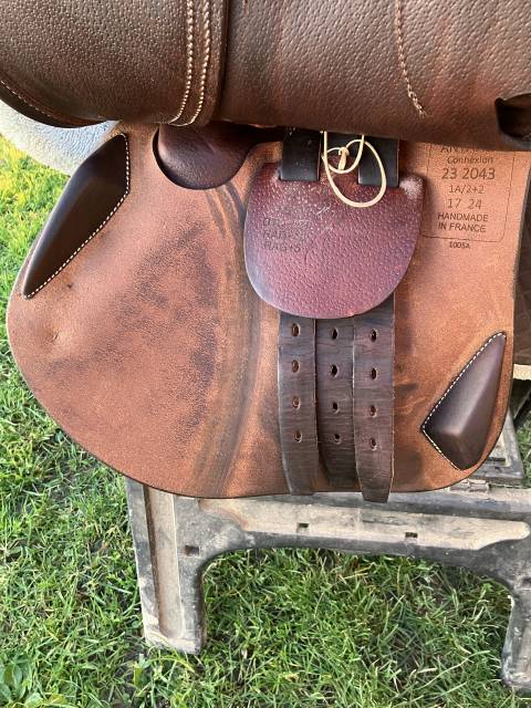 Sella da salto ostacoli Antarès  17" - 2023