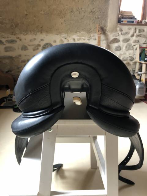 Sella da dressage Devoucoux  17.5" - 2024