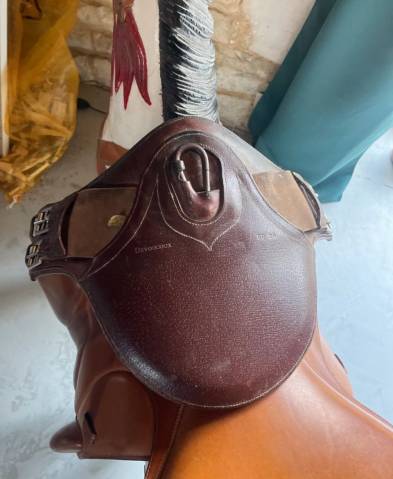 Sella da salto ostacoli Devoucoux  17.5" - 2010