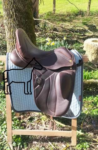 Sella da dressage Zaldi  17.5" - 2022
