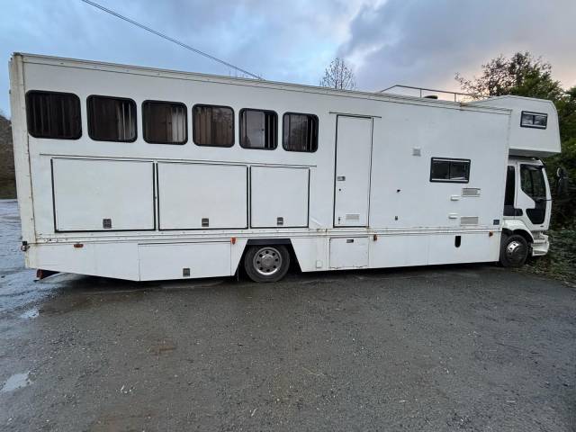 Camion per Cavalli Renault  2000 Occasione