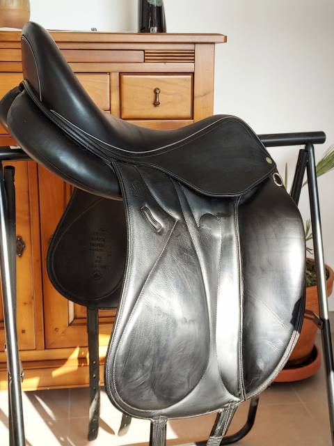 Sella da dressage Devoucoux  17.5" - 2016