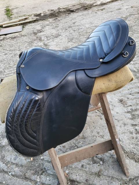 Sella da trekking   17" - 2010