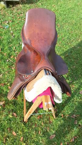 Sella da dressage   17" - 2020