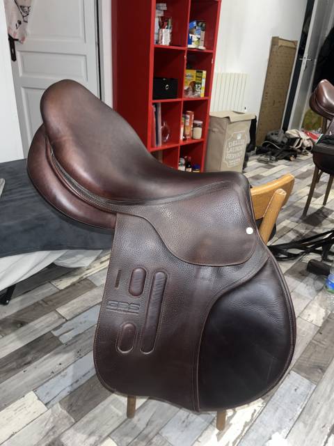 Sella da salto ostacoli GBS  17.5" - 2024