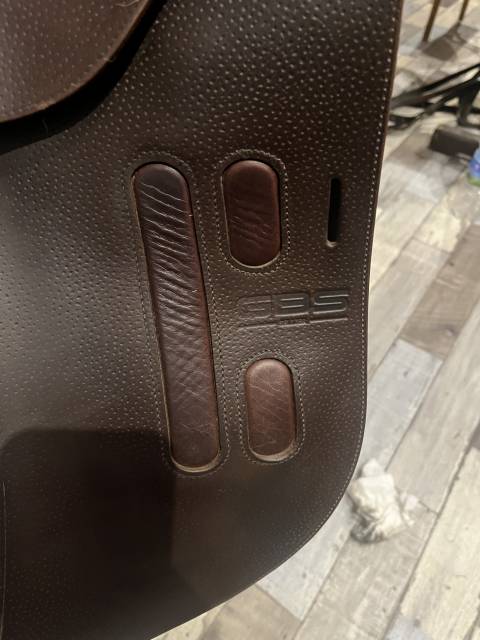 Sella da salto ostacoli GBS  17.5" - 2024