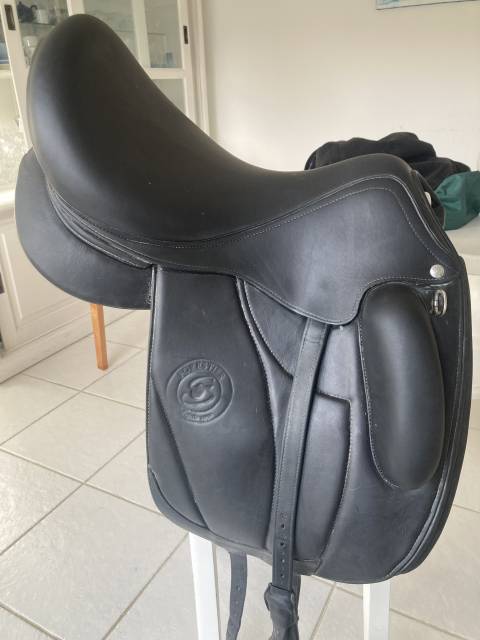 Sella da dressage Forestier  17" - 2023