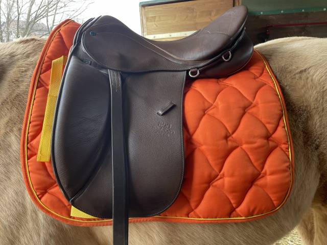 Sella da dressage Stubben  17.5" - 2011