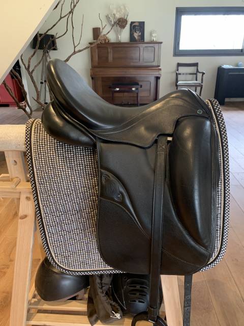 Sella da dressage Stubben Carlos Pinto  17" - 2012