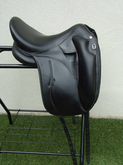 Sella da dressage Devoucoux  17" - 2015