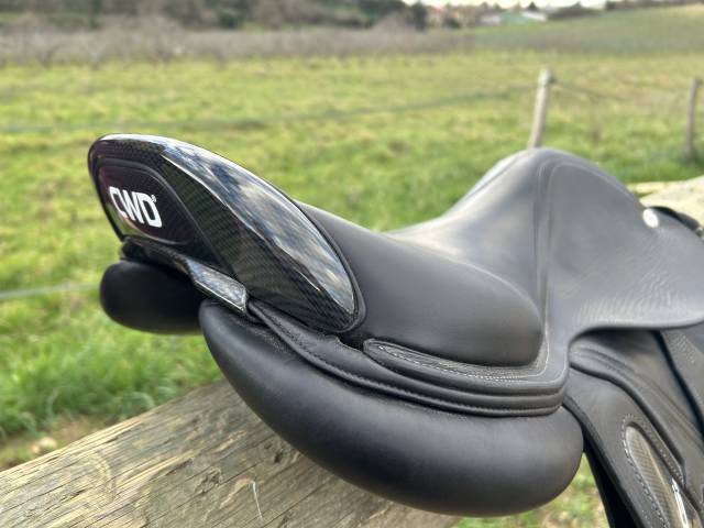 Sella da salto ostacoli CWD  17.5" - 2019