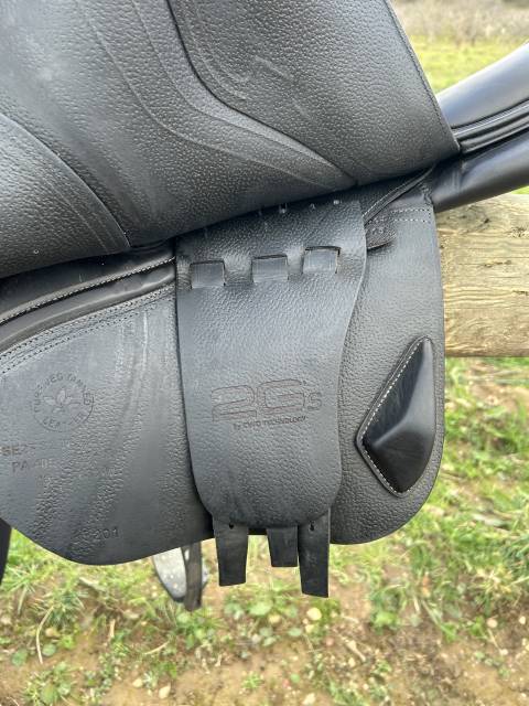 Sella da salto ostacoli CWD  17.5" - 2019