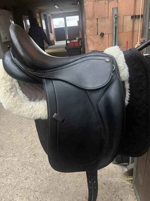 Sella da dressage Eric Thomas  17.5" - 2020