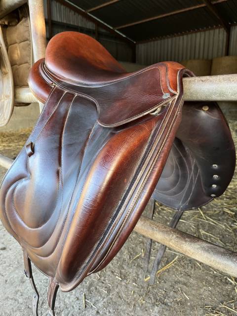 Sella da dressage Antarès  17" - 2015