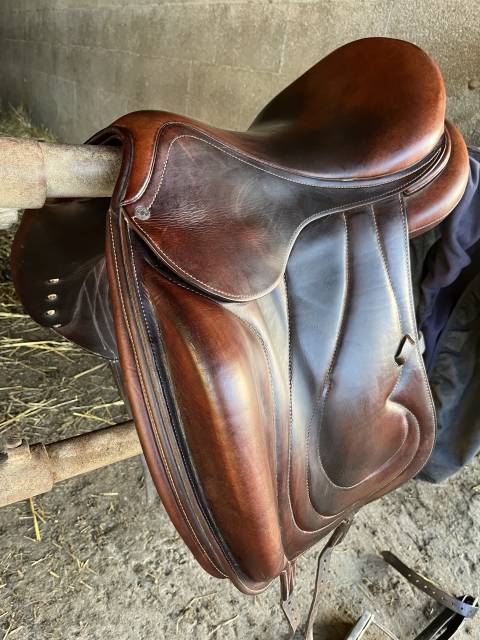 Sella da dressage Antarès  17" - 2015