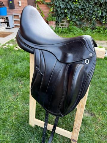 SELLA DRESSAGE EQUIPE Mod. VIKTORIA SPECIAL SE 14