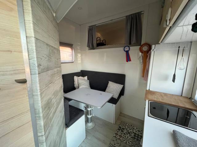 Camion per Cavalli Renault Midlum 2008 Occasione