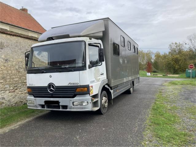 Camion per Cavalli Mercedes Atego 1999 Occasione