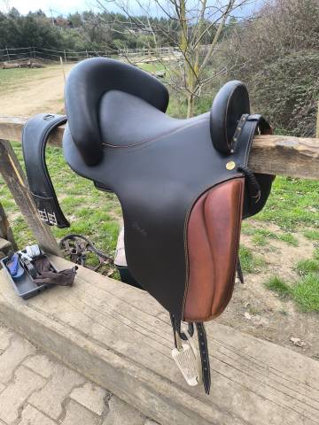 Sella da vaquera Zaldi  17" - 2024