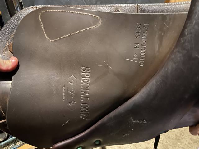 Sella da salto ostacoli Equipe  17.5" - 2020