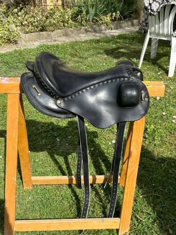 Sella da endurance  Hugues Petel endurance  17" - 2015