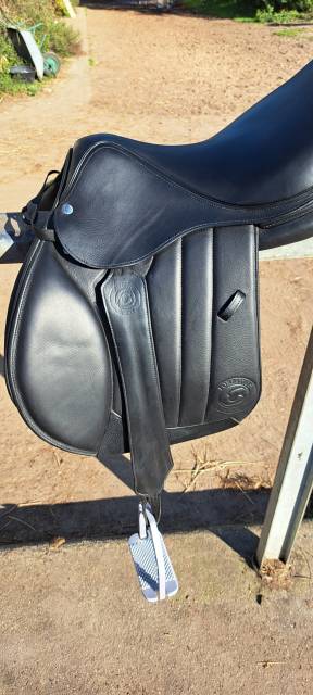 Sella da salto ostacoli Forestier  17.5" - 2024