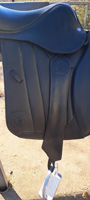 Sella da salto ostacoli Forestier  17.5" - 2024