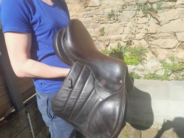 Sella da salto ostacoli Forestier  17" - 2019