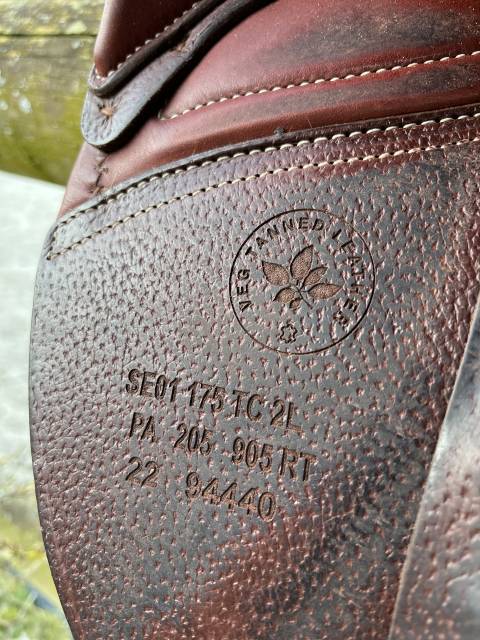 Sella mista CWD  17.5" - 2022