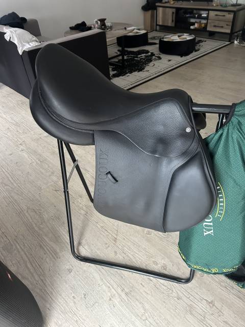 Sella da salto ostacoli Devoucoux  17.5" - 2023