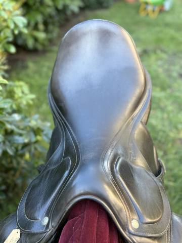 Sella da dressage Amerigo Pinerolo 17.5" - 2019