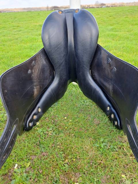 Sella da dressage Brunet-Pineau  17.5" - 1995