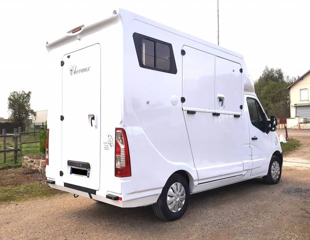 Van per Cavalli Renault Master 2021 Occasione